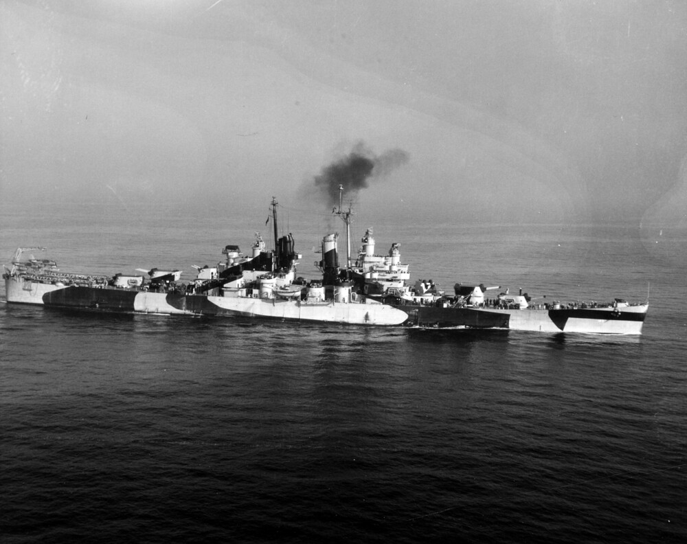 USS_Wilkes-Barre_(CL-103)_underway,_1944.jpg