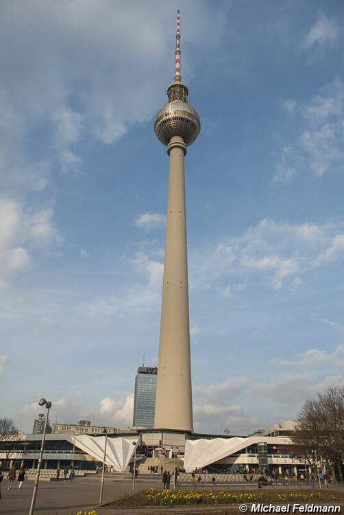 Berlin-Fernsehturm-800px.jpg