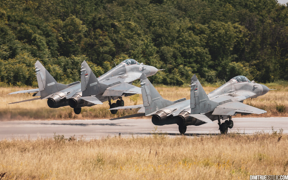 MIG-29_YUSER_air_force_413.jpg