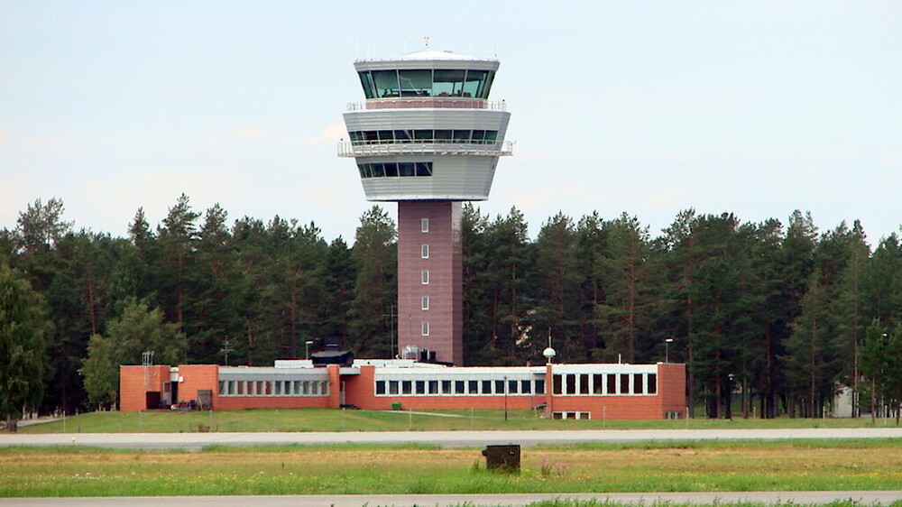 Control tower Luleå_Kallax 03.jpg
