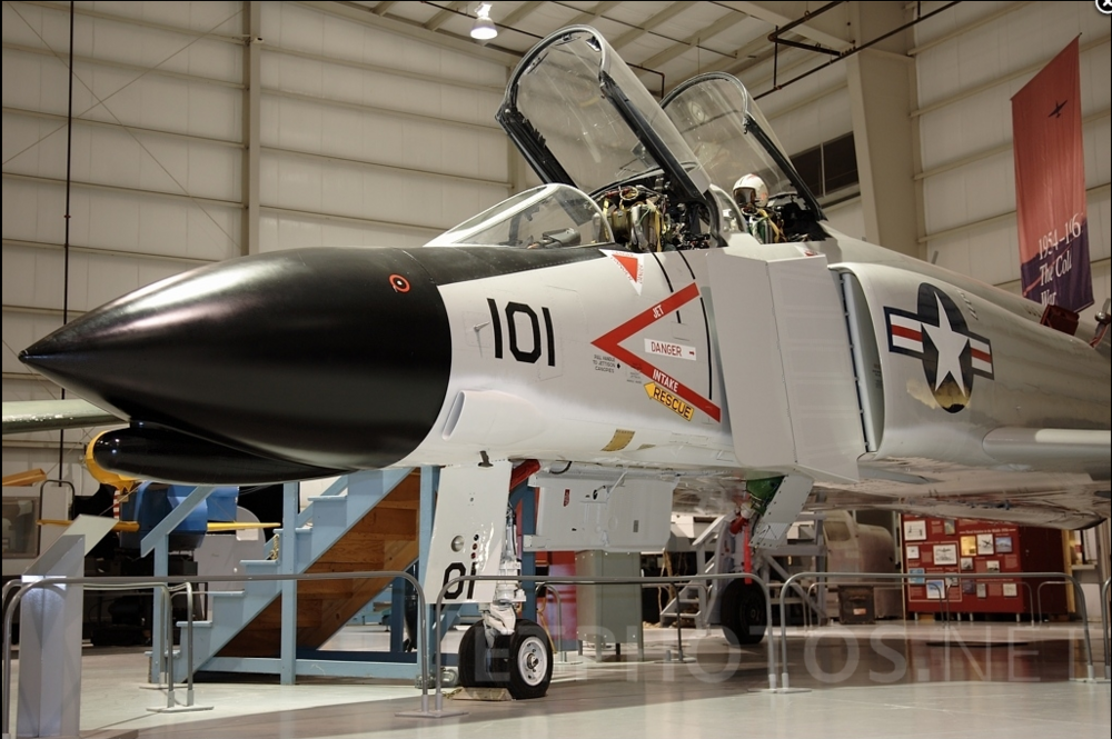 F-4B Phantom II pic 2.png