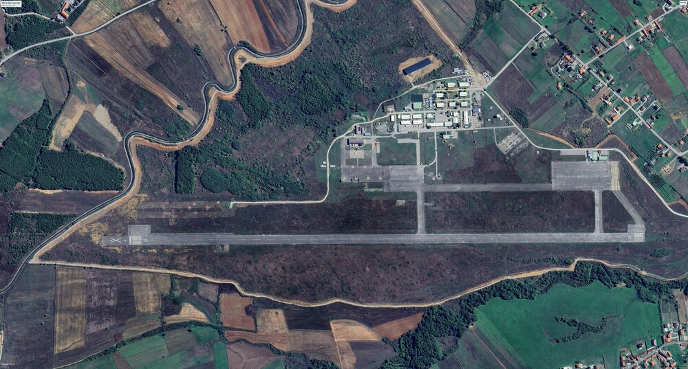 Америчка ваздухопловна база Ђаковица.jpg